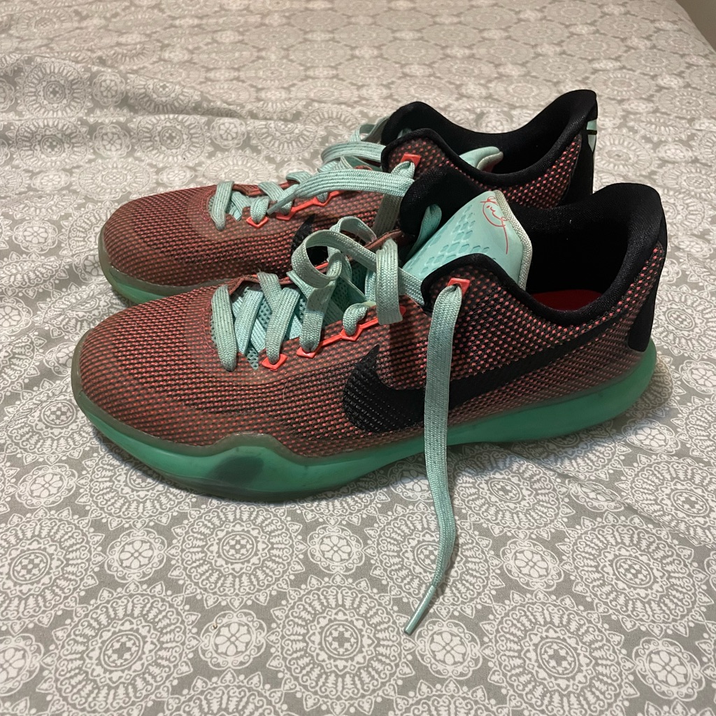 Kobe 10 Easter